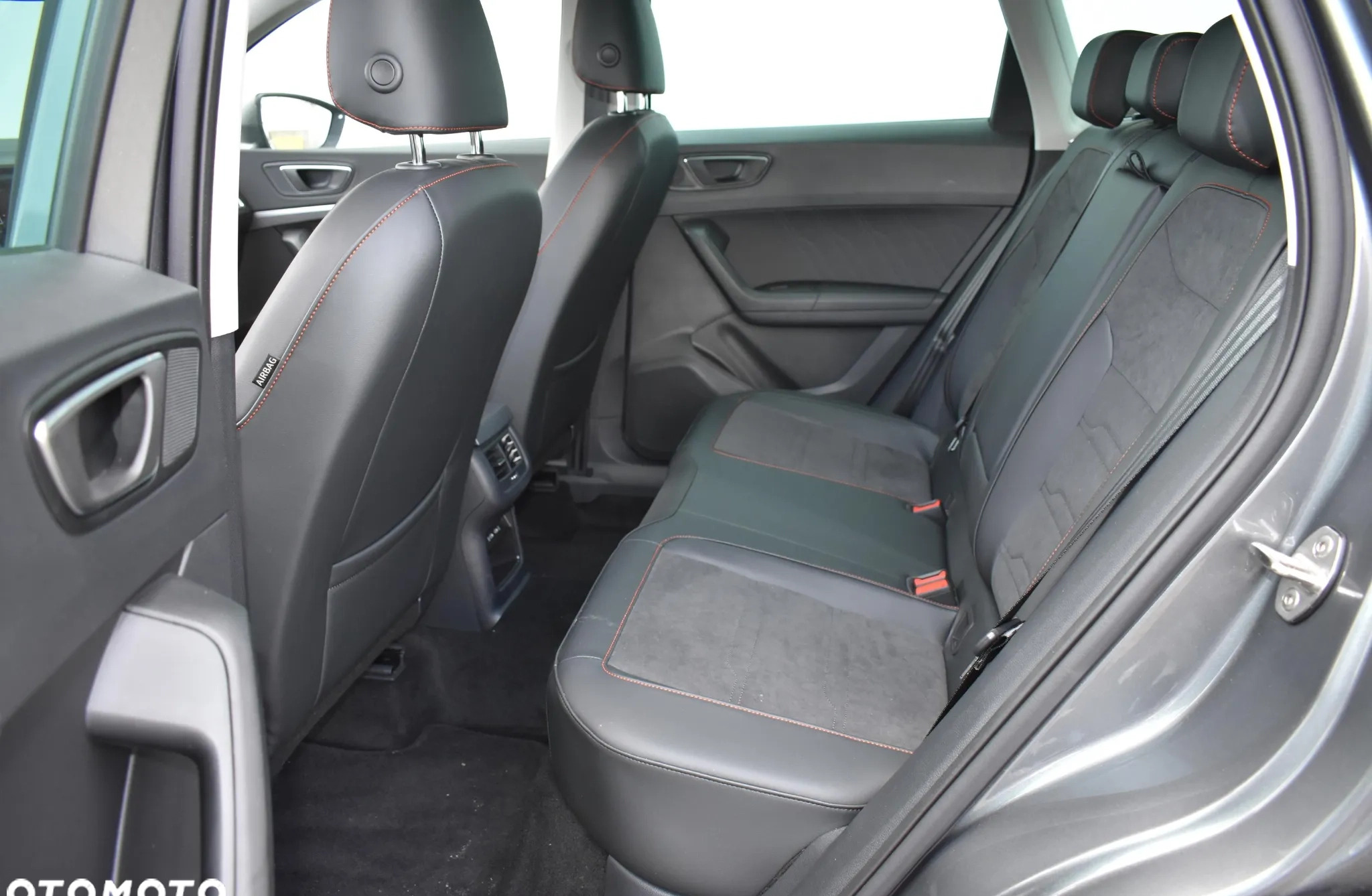 Seat Ateca cena 149900 przebieg: 9165, rok produkcji 2023 z Pruszków małe 301